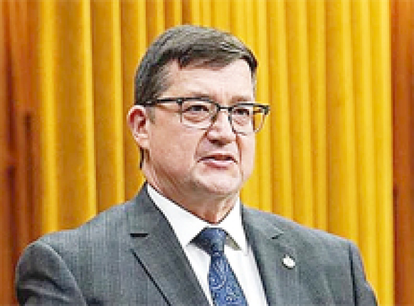 MP hosts town hall
