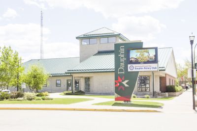 Dauphin mayoralty candidates introduce themselves to voters
