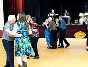 Russell Senior Services holds Spring Fling