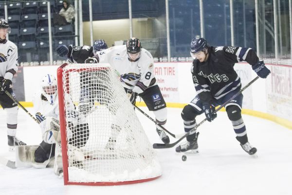 Kings move four ahead of Blizzard