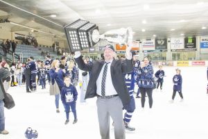 Search for new coach, GM begins as Kings, Hedley part ways