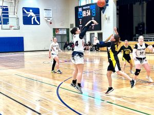 Varsity Girls host Basketball tournament